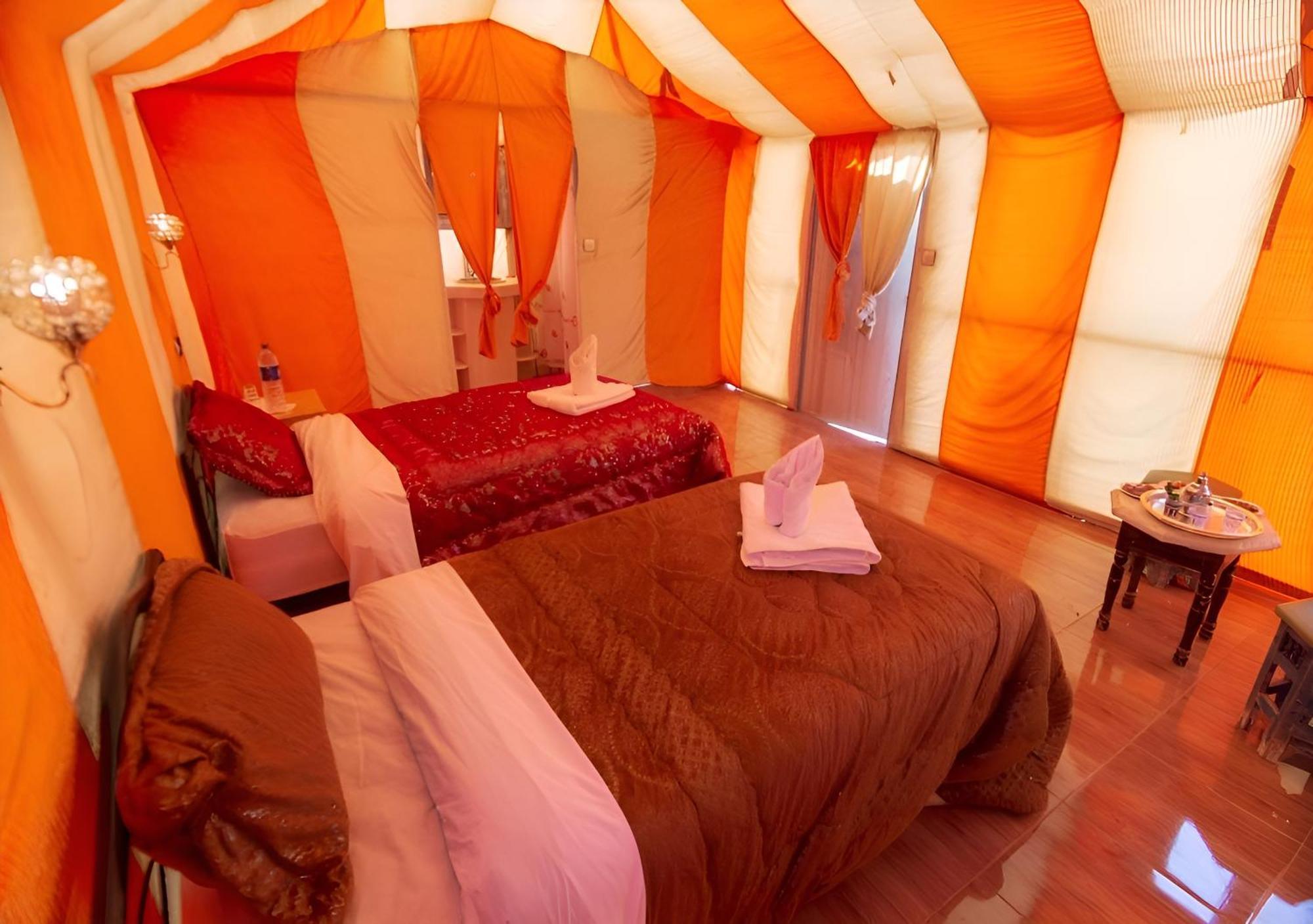 Merzouga Lovely Luxury Camp Exteriör bild