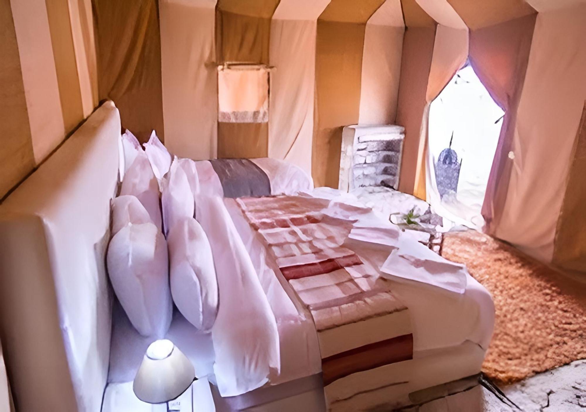 Merzouga Lovely Luxury Camp Exteriör bild